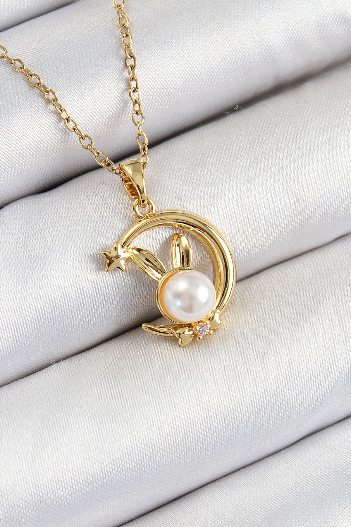 316L Çelik İnci Detaylı Hilal Tavşan Model Gold Renk Kadın Kolye - TJ-BKO10347