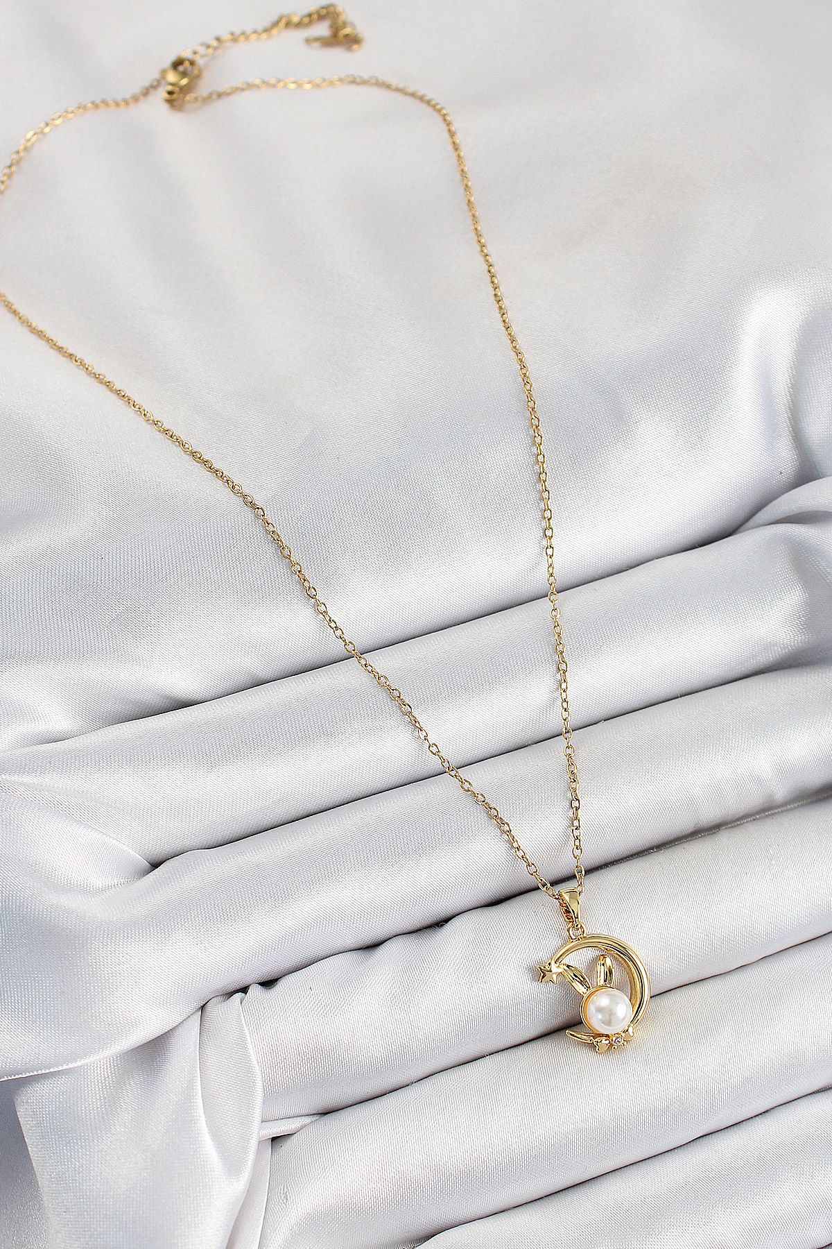 316L Çelik İnci Detaylı Hilal Tavşan Model Gold Renk Kadın Kolye - TJ-BKO10347