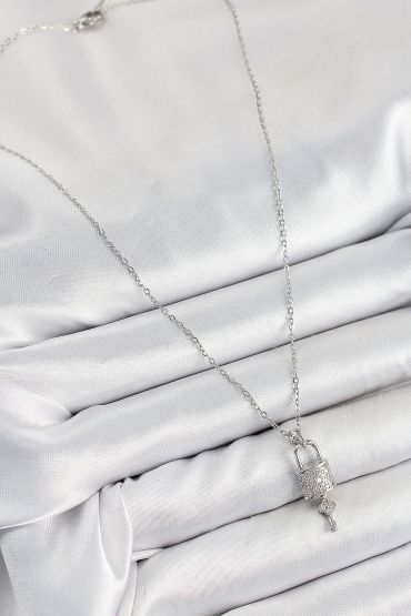 316L Çelik Zirkon Taşlı Kilit Ve Sallantılı Anahtar Model Gümüş Renk Kadın Kolye - TJ-BKO10354