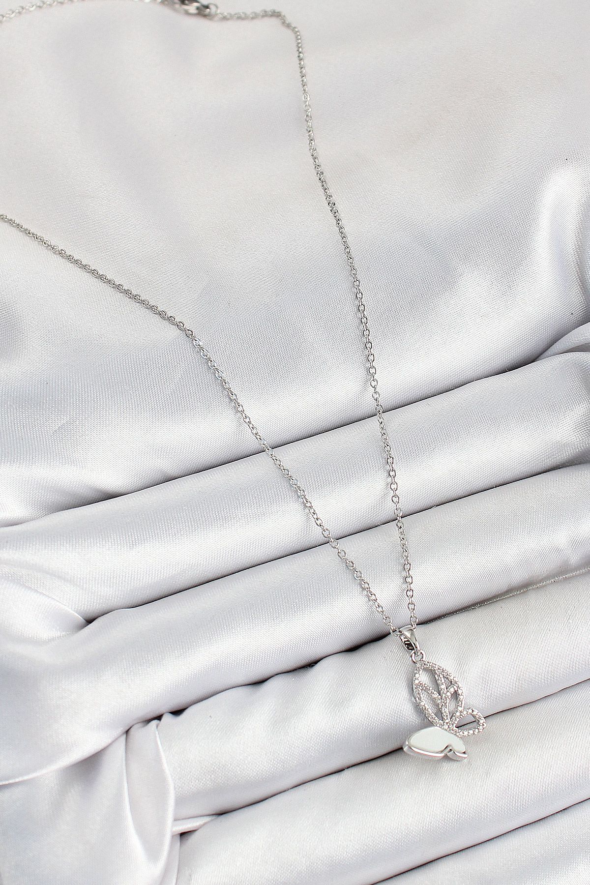 316L Çelik Zirkon Taşlı Kelebek Model Gümüş Renk Kadın Kolye - TJ-BKO10360