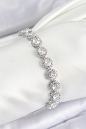 Pirinç Zirkon Taşlı Daire Baget Model Gümüş Renk VIP Seri Kadın Bileklik - TJ-BB7513