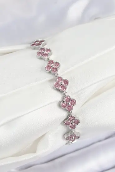 Pirinç Pembe Zirkon Taşlı Yonca Model Gümüş Renk VIP Seri Kadın Bileklik - TJ-BB7516