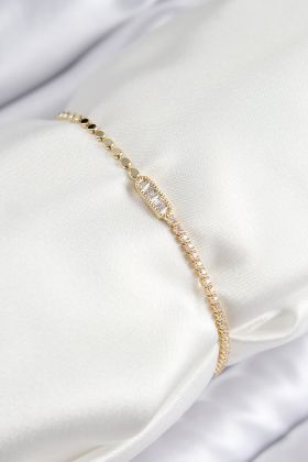 Pirinç Zirkon Taşlı Dikdörtgen Model Ezme Zincir Gold Renk Kadın Bileklik - TJ-BB7593