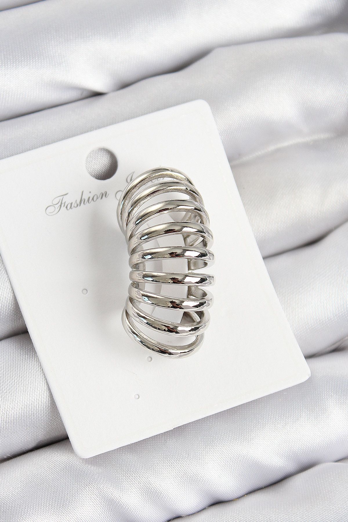 Pirinç Yay Model Gümüş Renk Sağ Kıkırdak Küpe - TJ-BKP10993