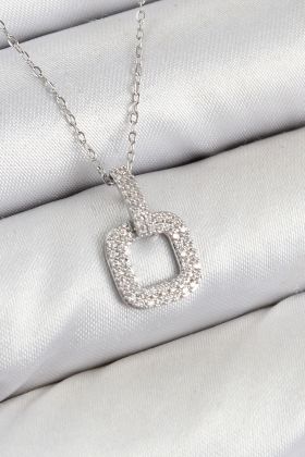 Pirinç Zirkon Taşlı Kare Model Gümüş Renk Kadın Kolye - TJ-BKO10409