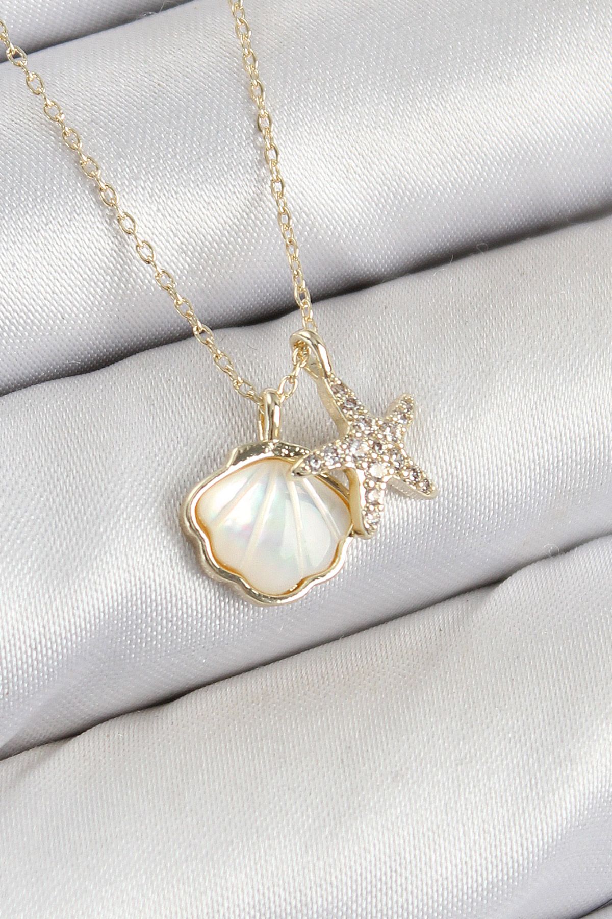 Pirinç Zirkon Taşlı İstiridye Ve Deniz Yıldızı Model Gold Renk Kadın Kolye - TJ-BKO10410