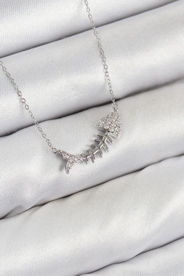 Pirinç Zirkon Taşlı Balık Kılçığı Model Gümüş Renk Kadın Kolye - TJ-BKO10413