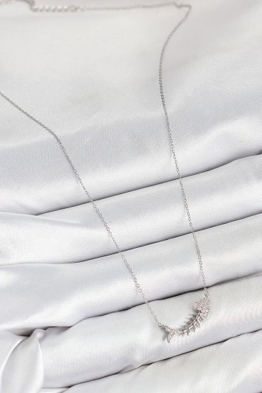 Pirinç Zirkon Taşlı Balık Kılçığı Model Gümüş Renk Kadın Kolye - TJ-BKO10413