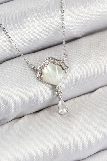 Pirinç Zirkon Taşlı İstiridye Model Gümüş Renk Kadın Kolye - TJ-BKO10417