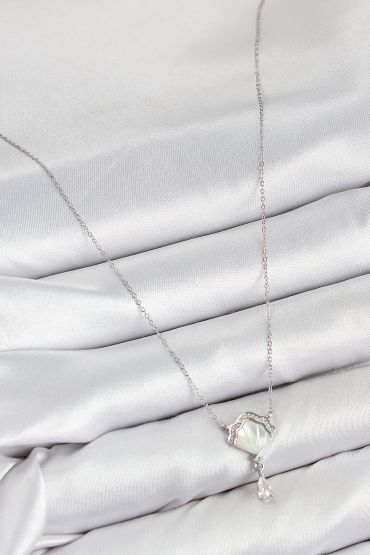 Pirinç Zirkon Taşlı İstiridye Model Gümüş Renk Kadın Kolye - TJ-BKO10417