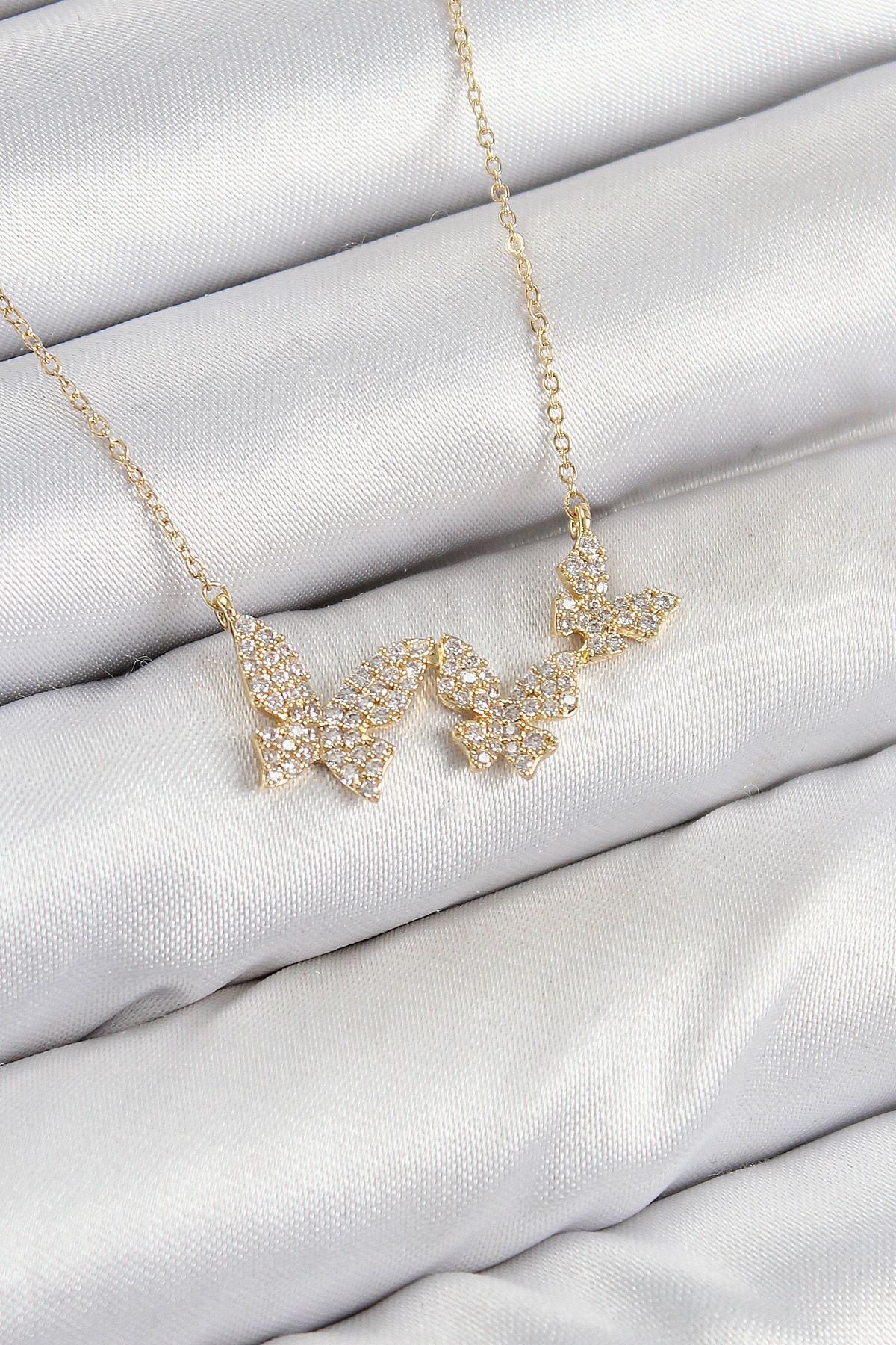 Pirinç Zirkon Taşlı Kelebek Model Gold Renk Kadın Kolye - TJ-BKO10424