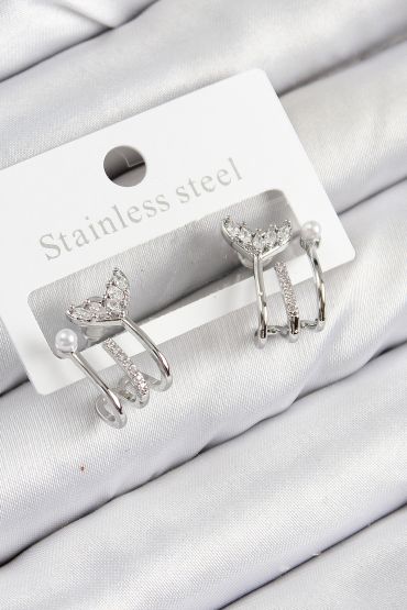 Pirinç Zirkon Taşlı İnci Detaylı Balık Kuyruğu Model Gümüş Renk Kadın Küpe - TJ-BKP11094