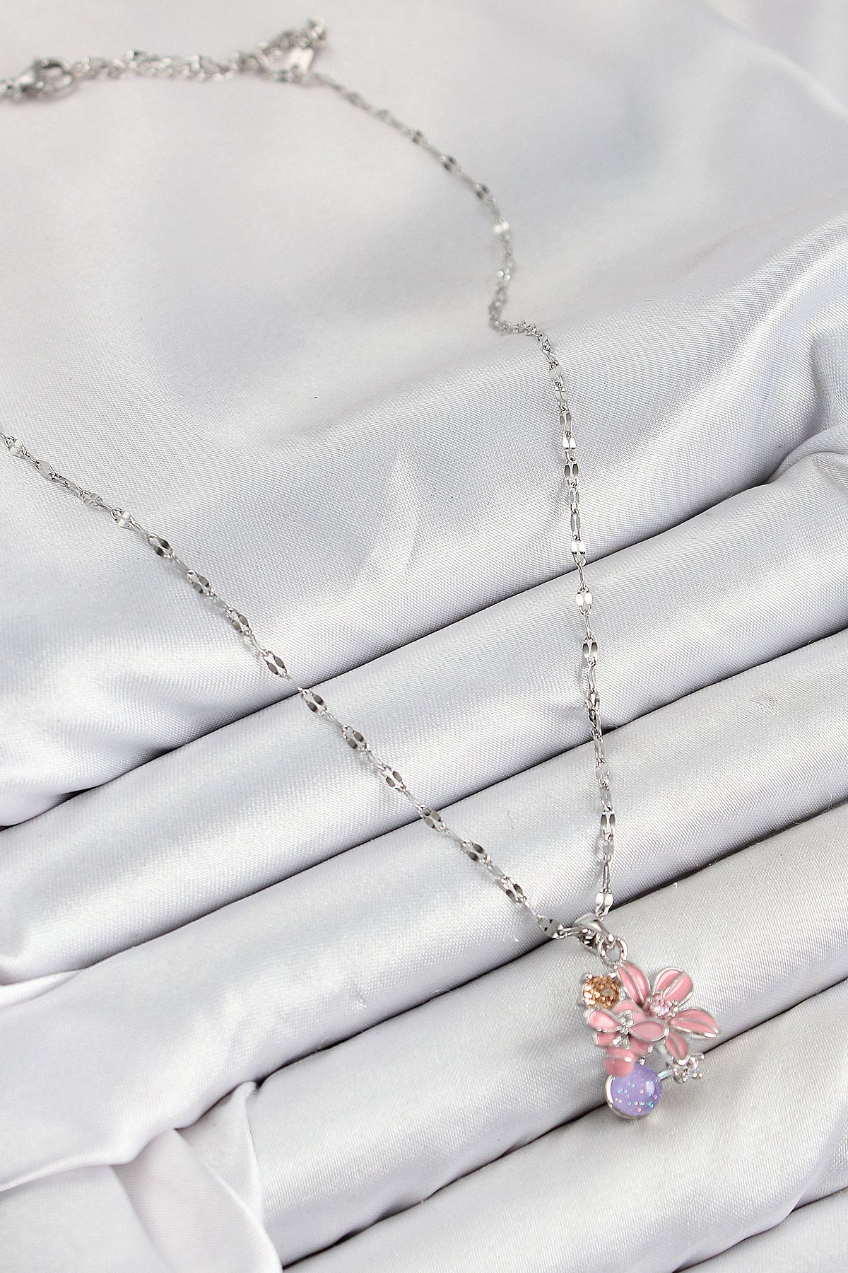 316L Çelik Zirkon Taşlı Arı Detaylı Pembe Çiçek Model Gümüş Renk Kadın Kolye - TJ-BKO10441