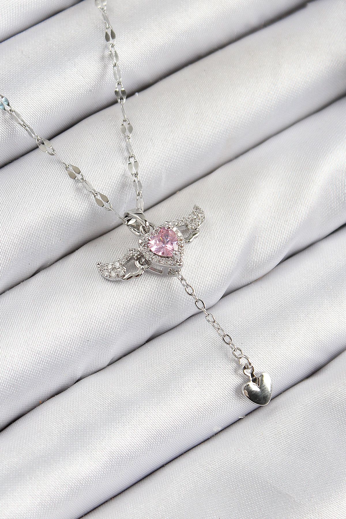 316L Çelik Zirkon Taşlı Melek Kanadı Detaylı Kalp Model Gümüş Renk Kadın Kolye - TJ-BKO10445