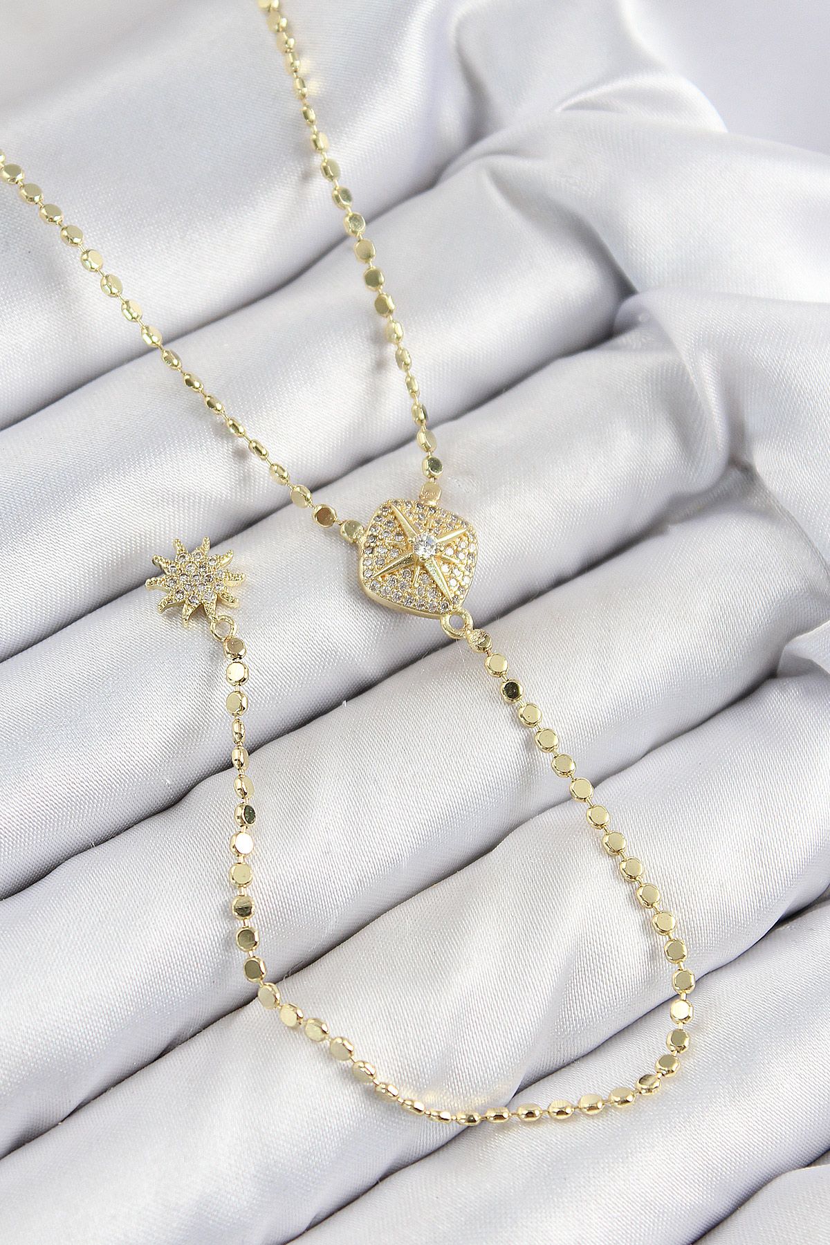 Pirinç Zirkon Taşlı Ezme Zincirli Madalyon Model Gold Renk Y Kolye - TJ-BKO10471