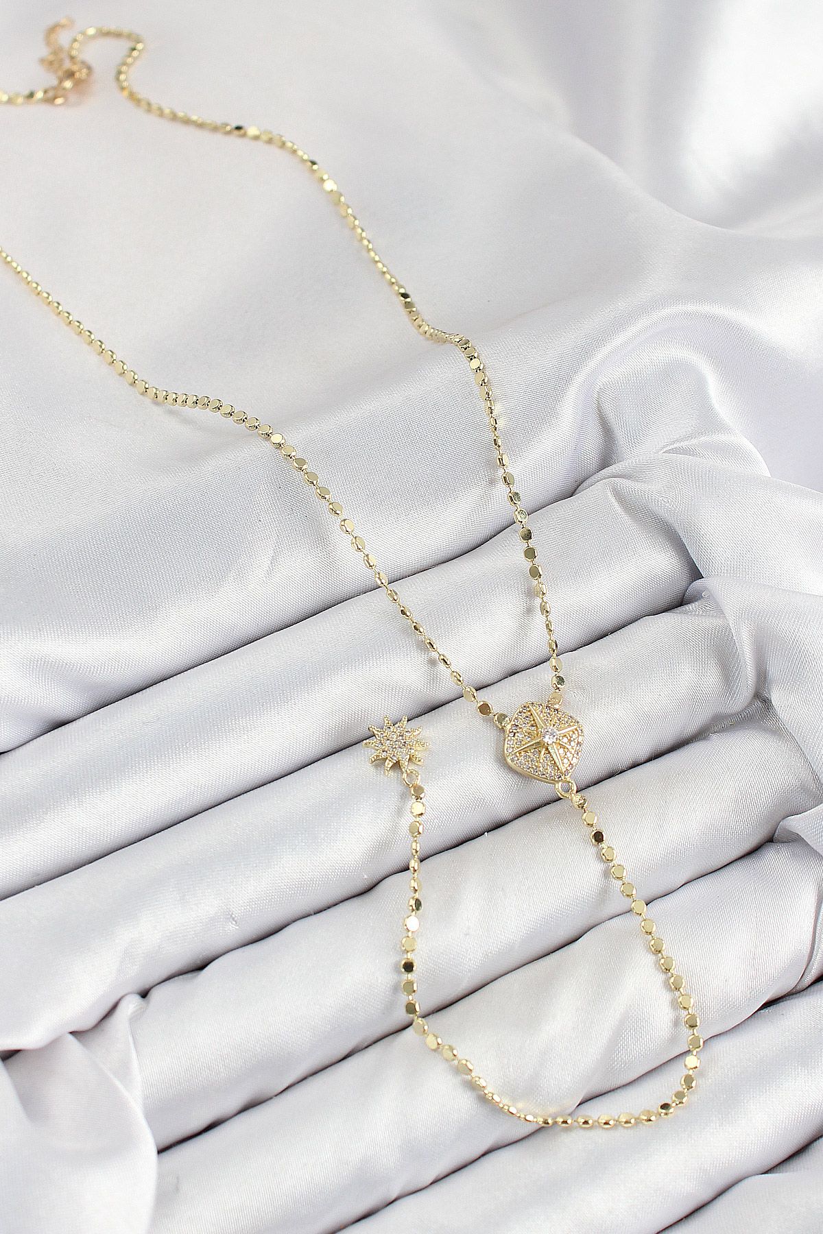 Pirinç Zirkon Taşlı Ezme Zincirli Madalyon Model Gold Renk Y Kolye - TJ-BKO10471