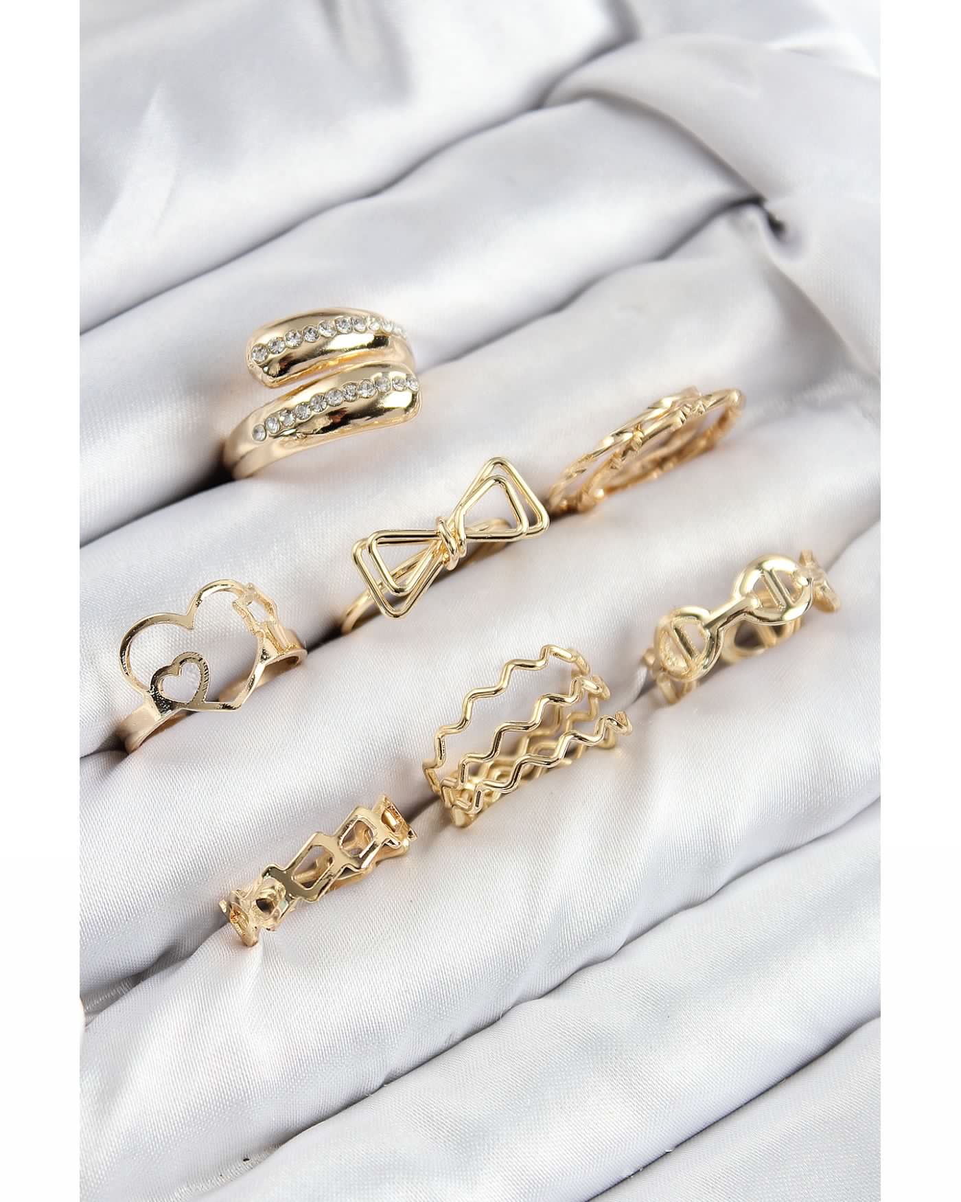 Pirinç Zirkon Taşlı Fiyonk Ve Kalp Model Gold Renk Kadın Yüzük Kombin Set - TJ-BYK3823