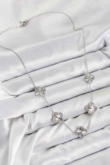 Pirinç VIP Yonca Model Gümüş Renk Kadın Kolye - TJ-BKO10483