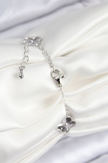 VIP Pirinç Yonca Model Gümüş Renk Kadın Bileklik - TJ-BB7782