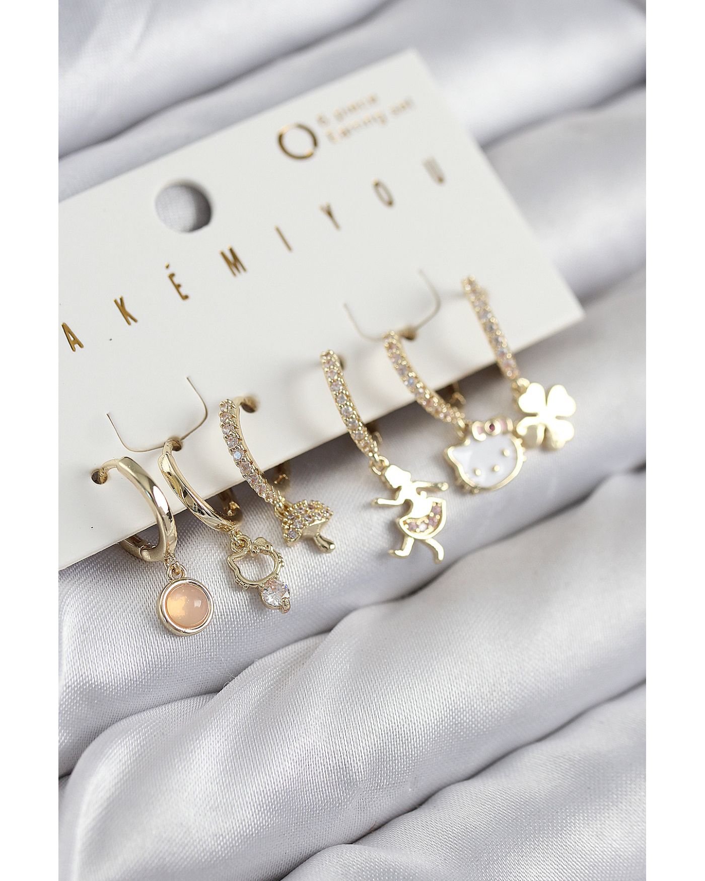 Pirinç Zirkon Taşlı Hello Kity Ve Yonca Model Gold Renk 6'lı Küpe Set - TJ-BKP11206