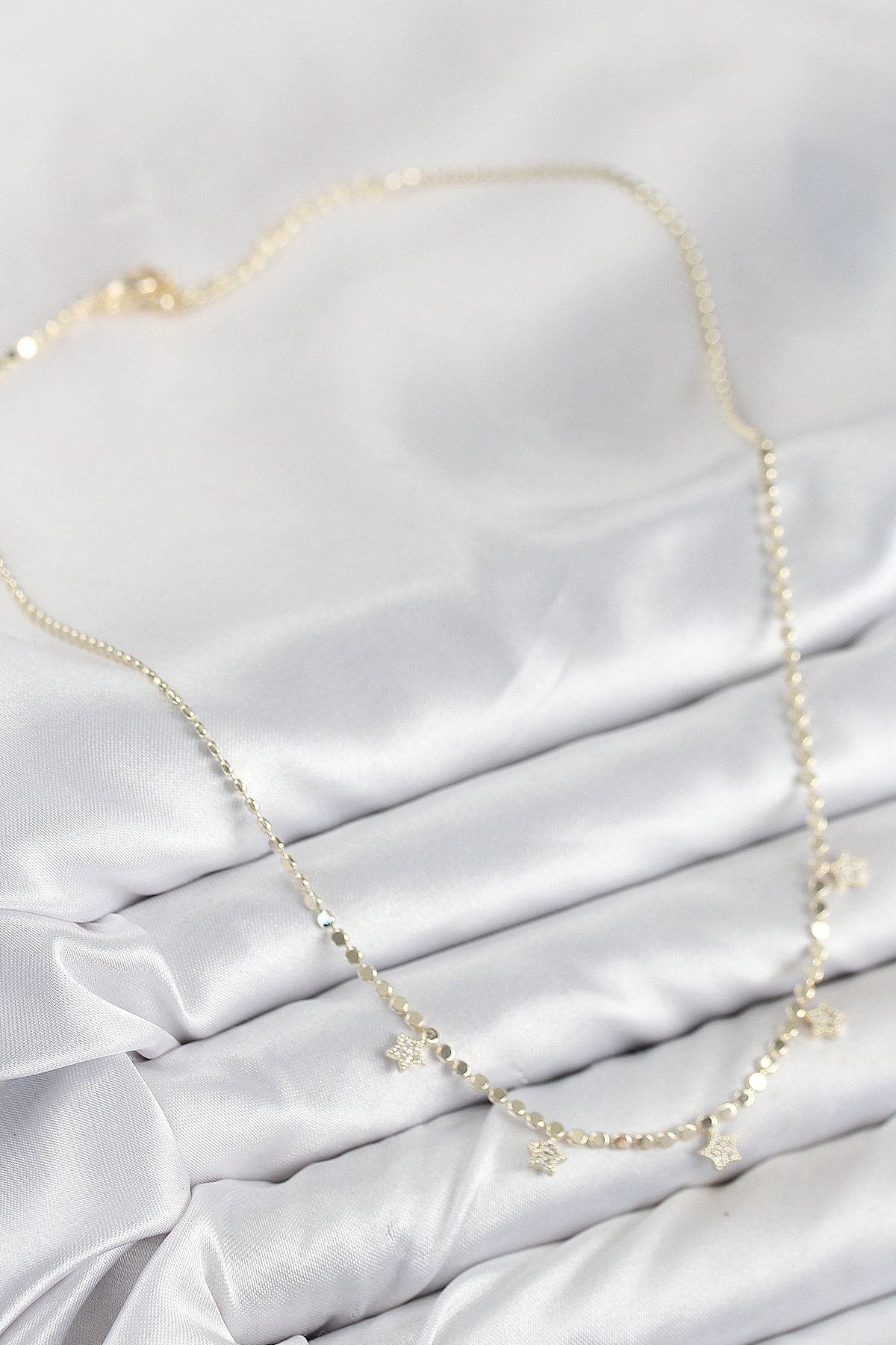 Pirinç Zirkon Taşlı Yıldızlı Ezme Zincir Model Gold Renk Kadın Kolye - TJ-BKO10491