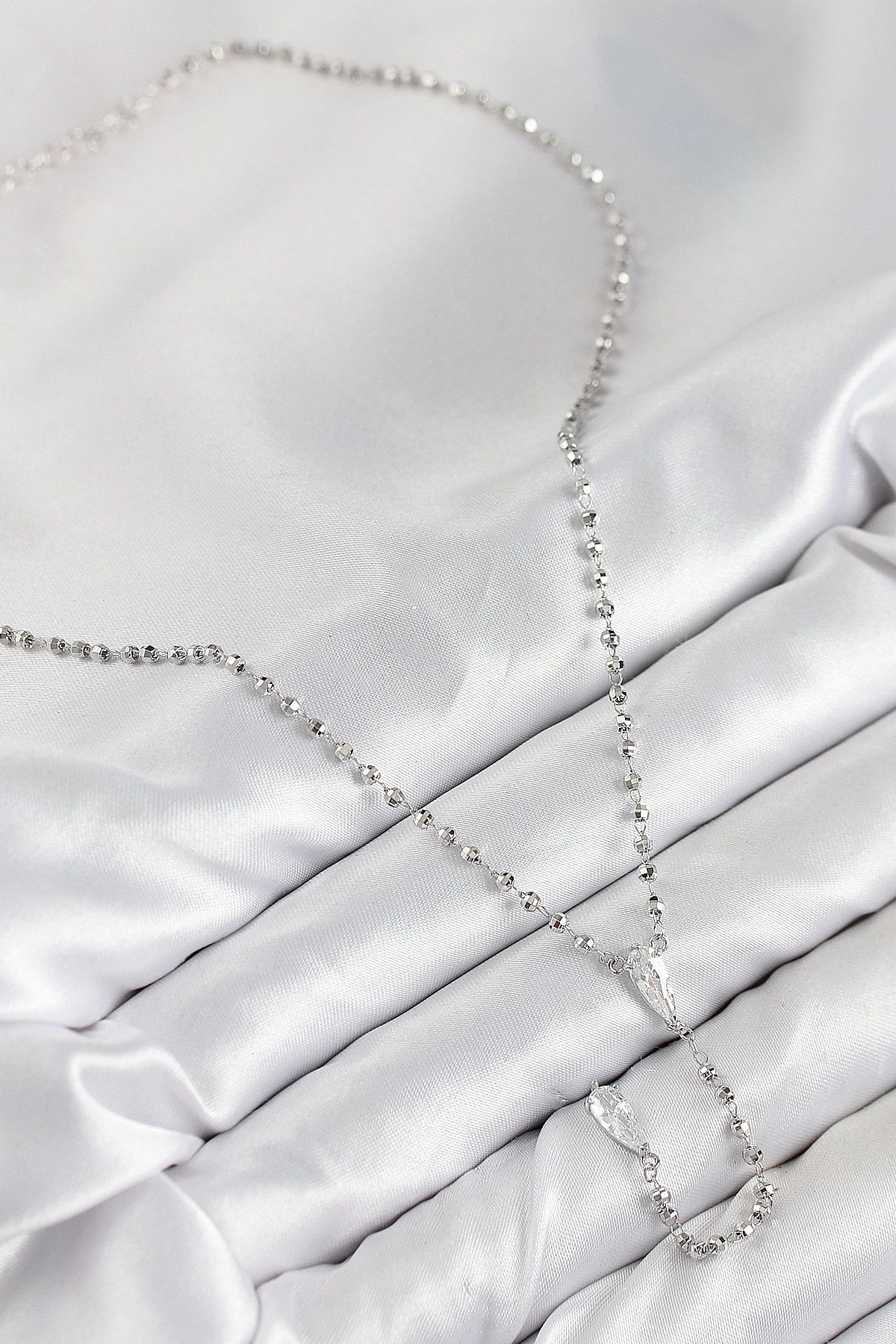 Pirinç Zirkon Taşlı Gümüş Renk Kadın Y Kolye - TJ-BKO10496