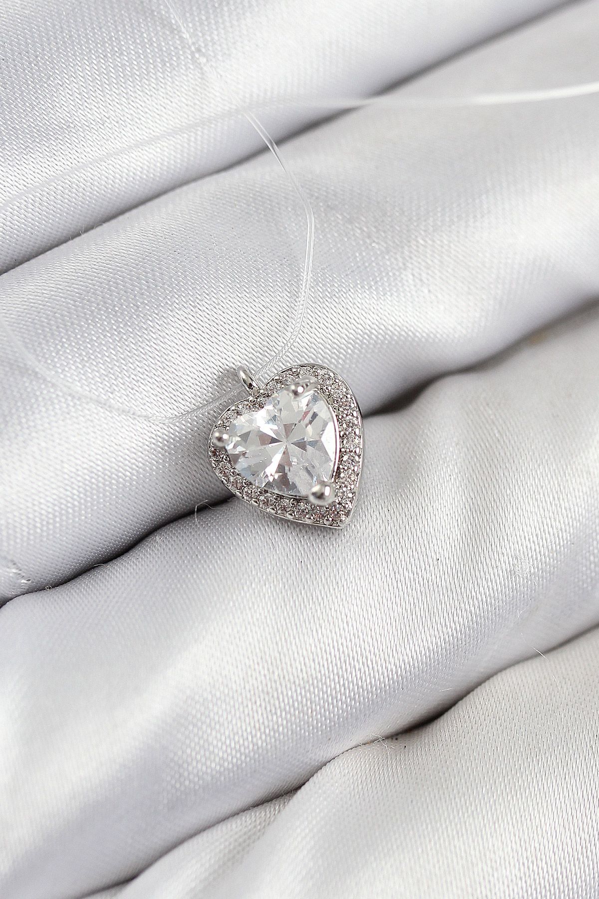 Misineli Kalp Model Gümüş Renk Hayalet Kolye - TJ-BKO10503