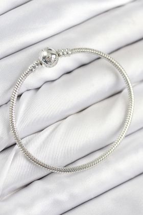 Pirinç Charm Topcuk Model Gümüş Renk Kadın Bileklik - TJ-BB7801