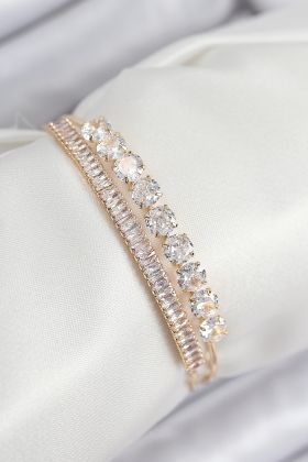 Pirinç Zirkon Taşlı Su Yolu Model Gold Renk Kadın Bileklik - TJ-BB7857