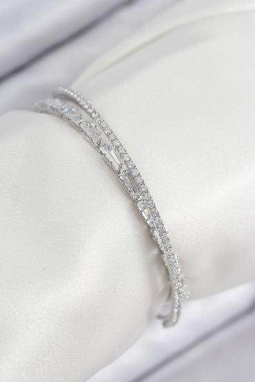 Pirinç Zirkon Taşlı Su Yolu Model Gümüş Renk Kadın Bileklik - TJ-BB7882