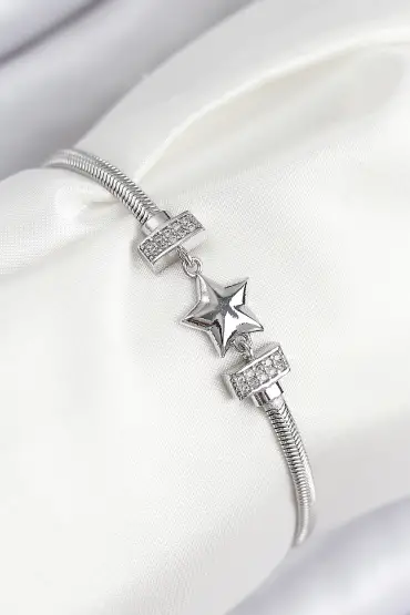 Pirinç Zirkon Taşlı Yonca Model Gümüş Renk Kadın Bileklik - TJ-BB7898
