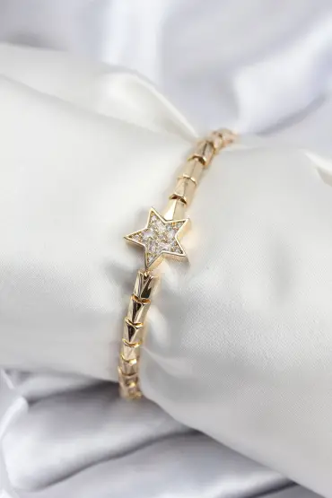 Pirinç VIP Seri Gold Renk Zirkon Taşlı Yıldız Model Kadın Bileklik - TJ-BB7931