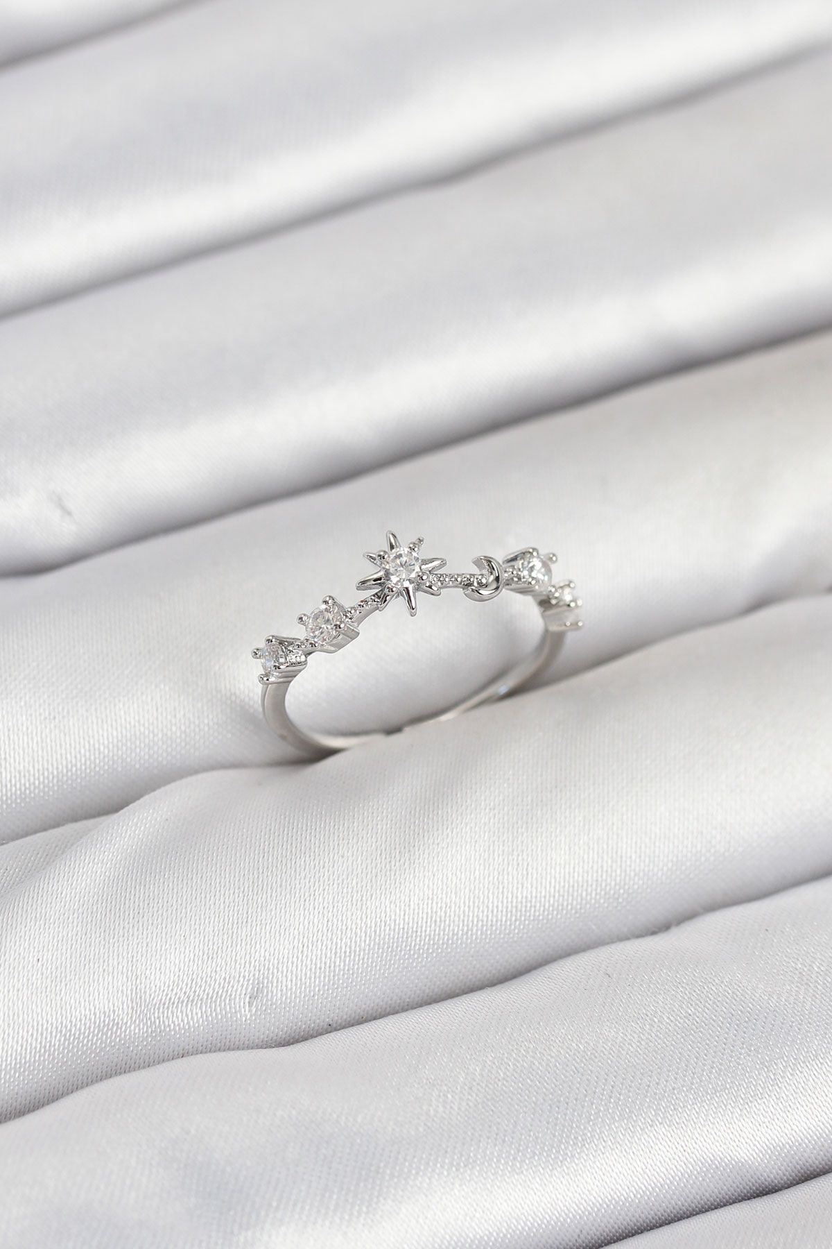 Pirinç Gümüş Renk Manifest Kadın Yüzük - TJ-BYK3891