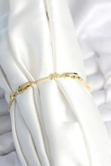 Pirinç Gold Renk Halley Yıldız Model Kadın Bileklik - TJ-BB7984