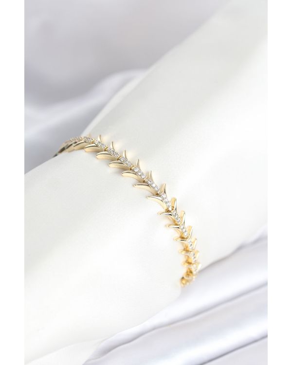 Pirinç Gold Renk Balık Sırtı Model Zirkon Taşlı Kadın Bileklik - TJ-BB8027