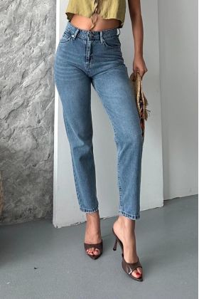 Mom fit kar yıkama bıyık detaylı jeans pantolon
