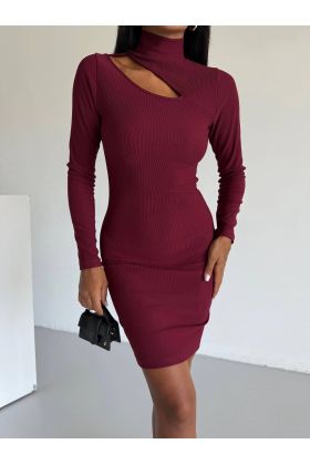 Boğazlı gögüs dekolteli elbise bordo