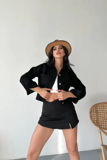 Çift cepli kol katlamalı süper taş enzim yıkamalı crop kot ceket siyah