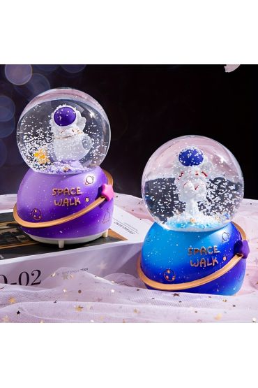 Orta Boy Astronot Tasarımlı Kar Küresi 1 Adet