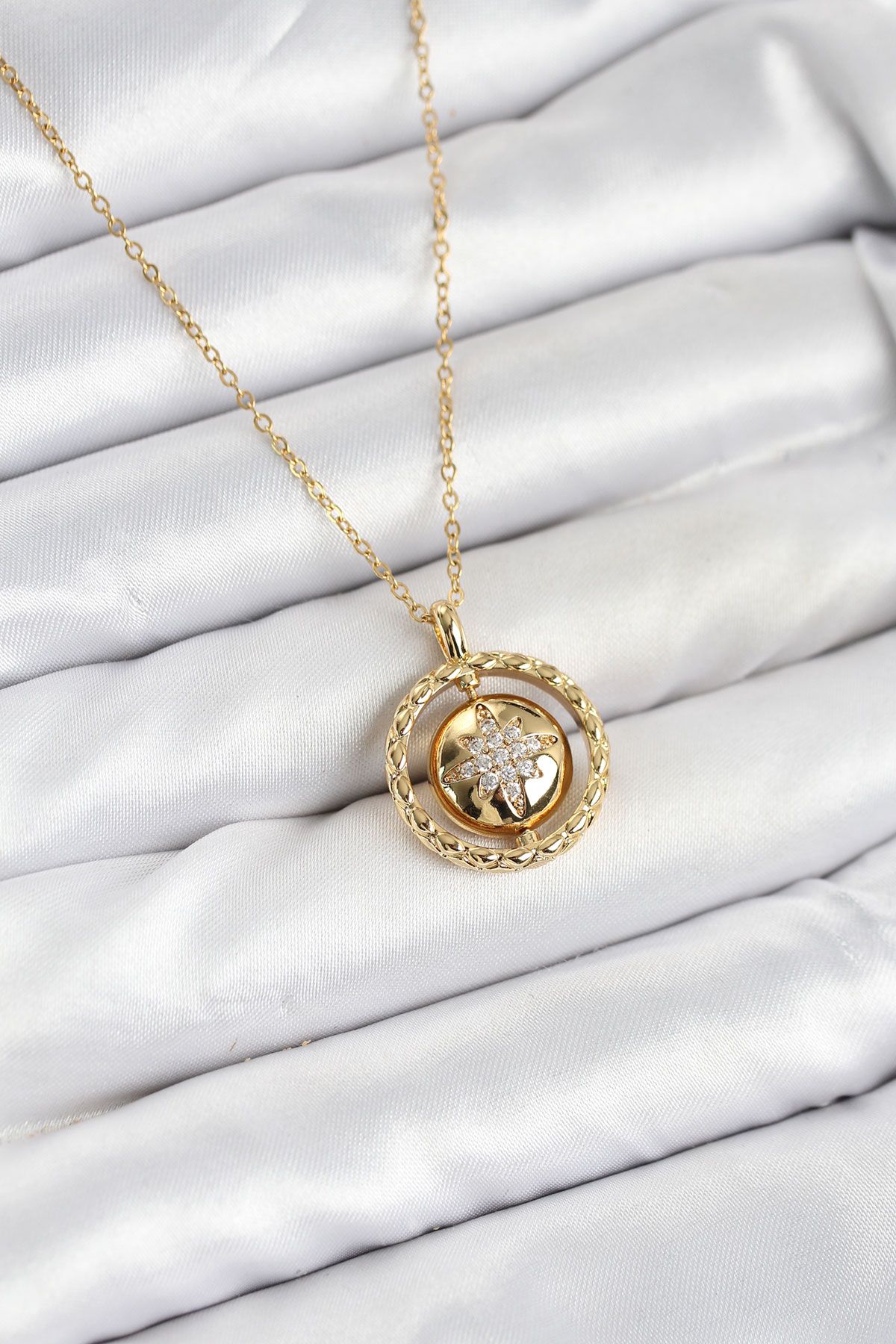 316L Çelik Zincir Gold Renk Kutup Yıldızı Model Kadın Kolye - TJ-BKO10614