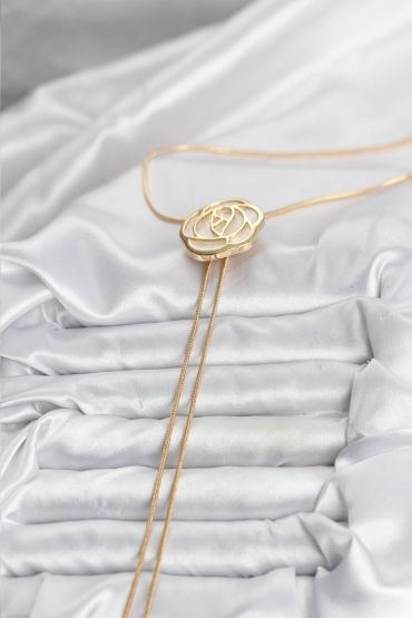 Pirinç Gold Renk Gül Model Asansörlü Kadın Kolye - TJ-BKO10636