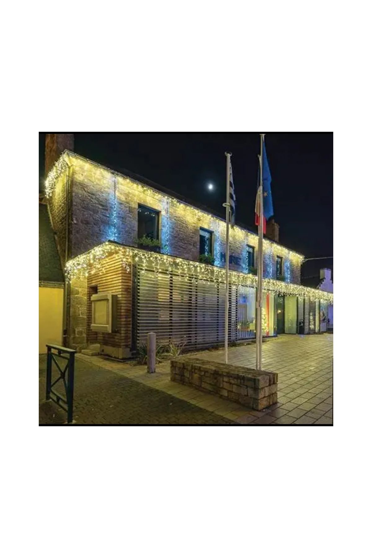 4 M 120 Led 20 Saçaklı 50 x 70 x 90 Cm Çakarlı