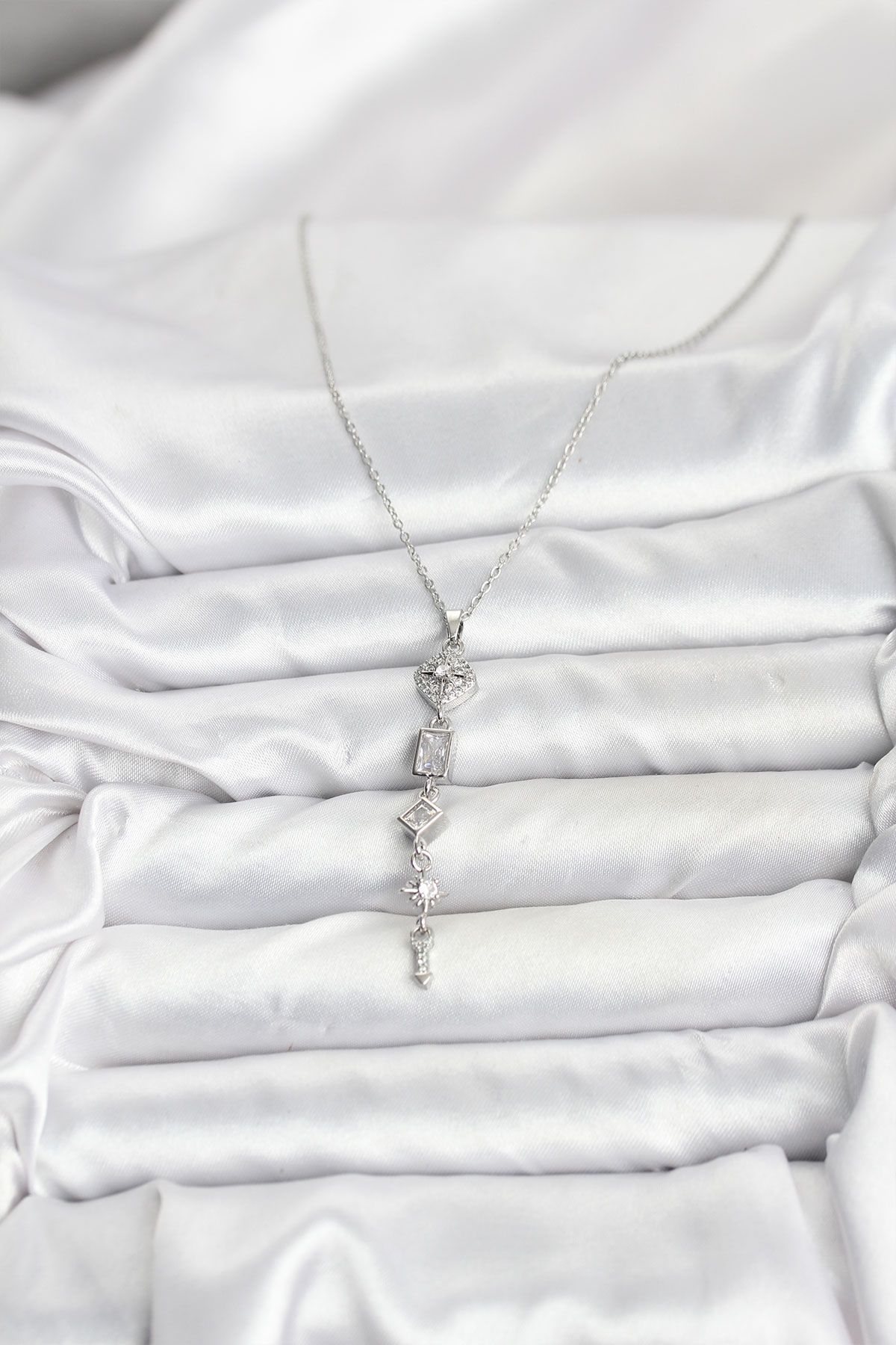 316L Çelik Zincir Gümüş Renk Kutup Yıldızı Enerji Model Kadın Y Kolye - TJ-BKO10673