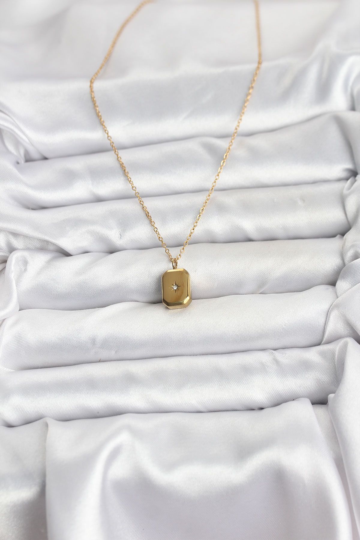 316L Çelik Zincir Gold Renk Minimal Kutup Yıldızı Model Kadın Kolye - TJ-BKO10683