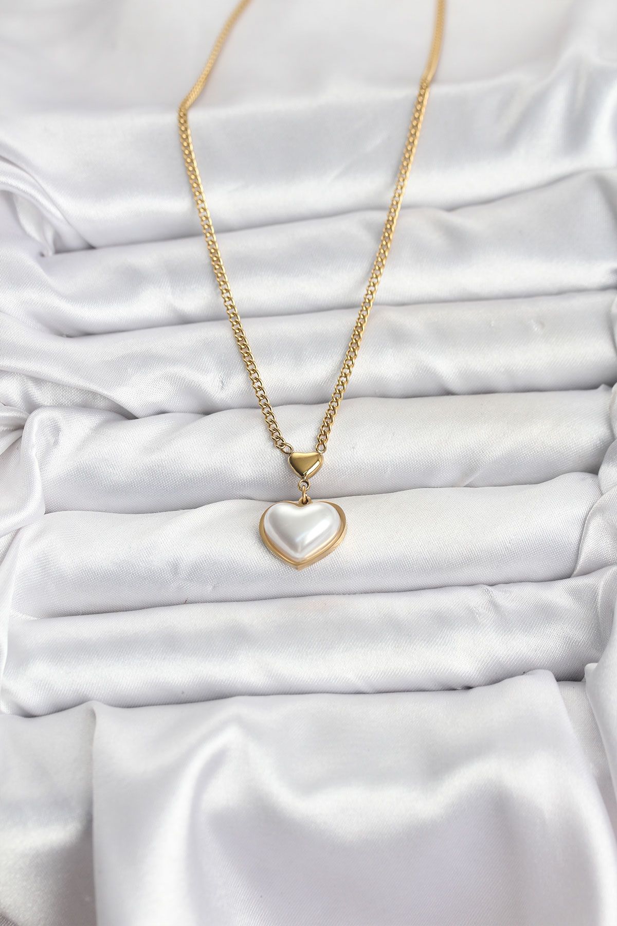 316L Çelik Zincir Gold Renk Bombeli Kalp Model Kadın Kolye - TJ-BKO10685