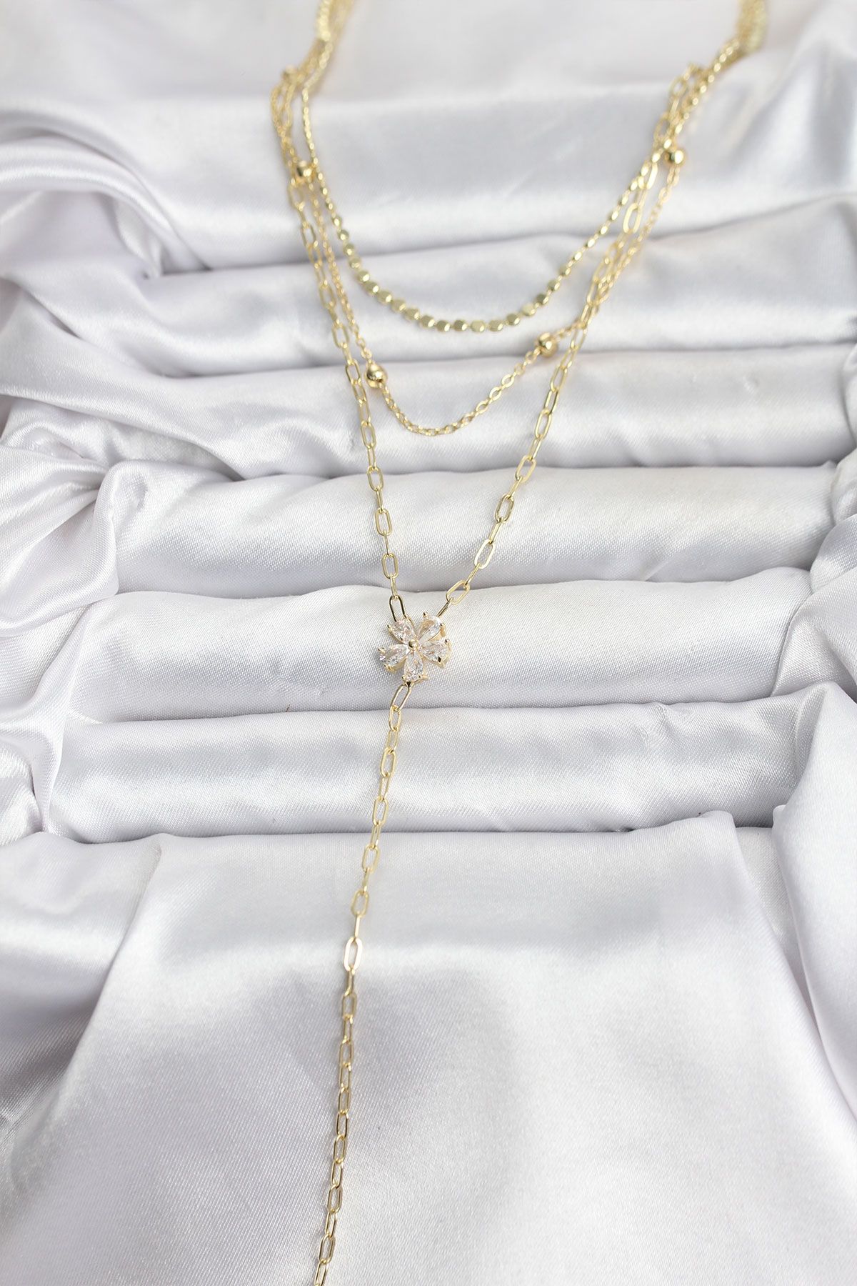 Pirinç Gold Renk Zirkon Taşlı Çiçek Model Detaylı 3'lü Kombin Y Kadın Kolye - TJ-BKO10697