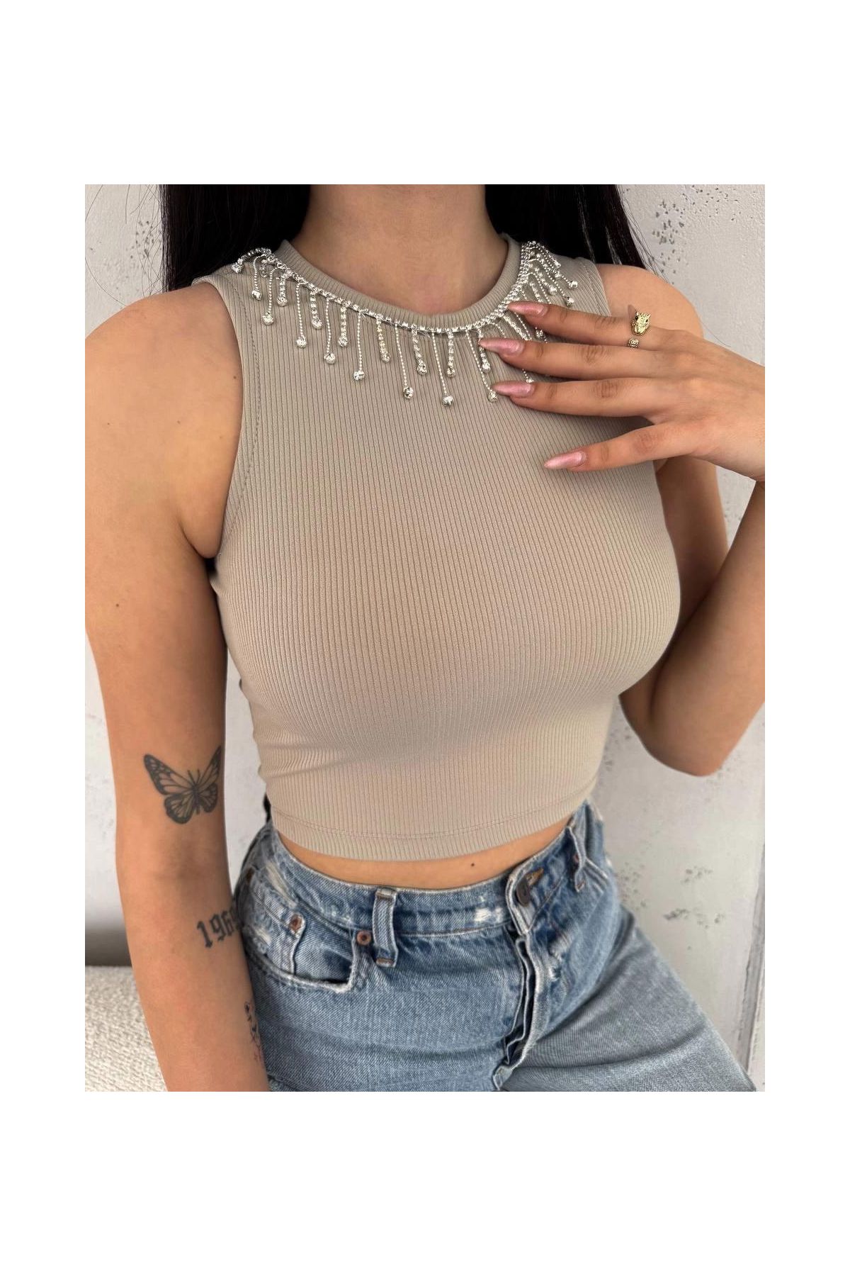 fitilli kaşkorse yakası zincirli atlet vizon