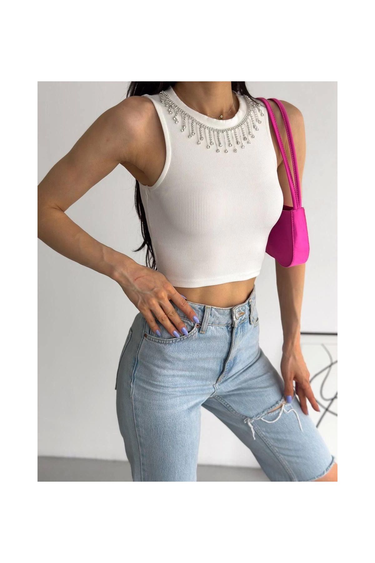 fitilli kaşkorse yakası zincirli atlet beyaz