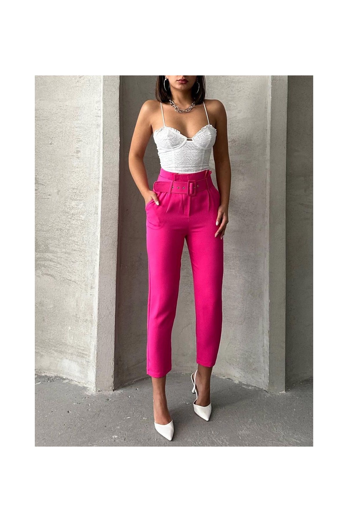 Kemerli havuç pantolon