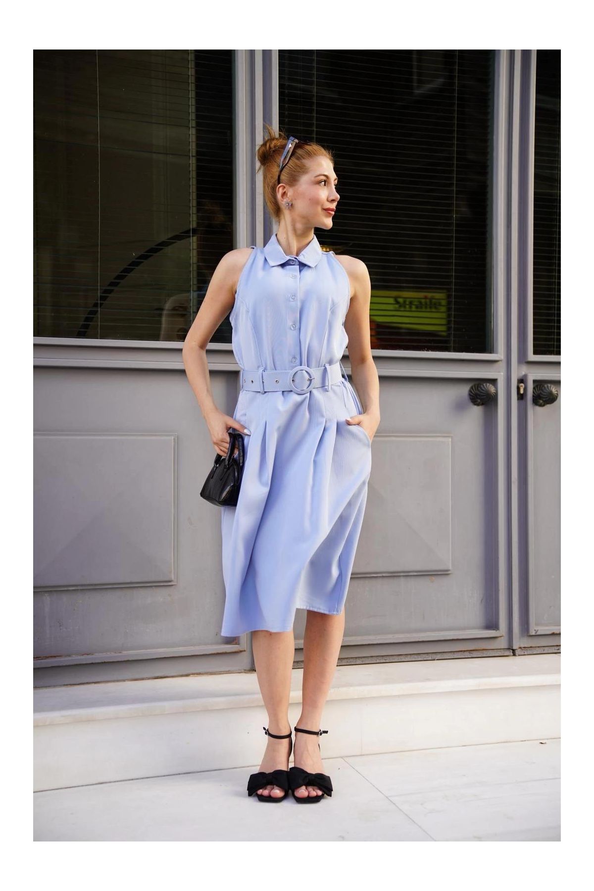 Gömlek yaka kemerli elbise mavi s255061